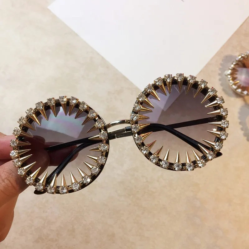 Gafas de Sol Redondas Estilo Punk para Mujer | Retro con Lentes de Metal y Diamante UV400