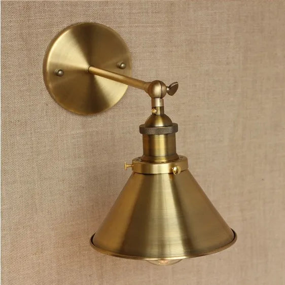 Aplique de Pared Vintage de Hierro Forjado y Latón - Lámpara de Estilo Industrial para Cafés y Salones