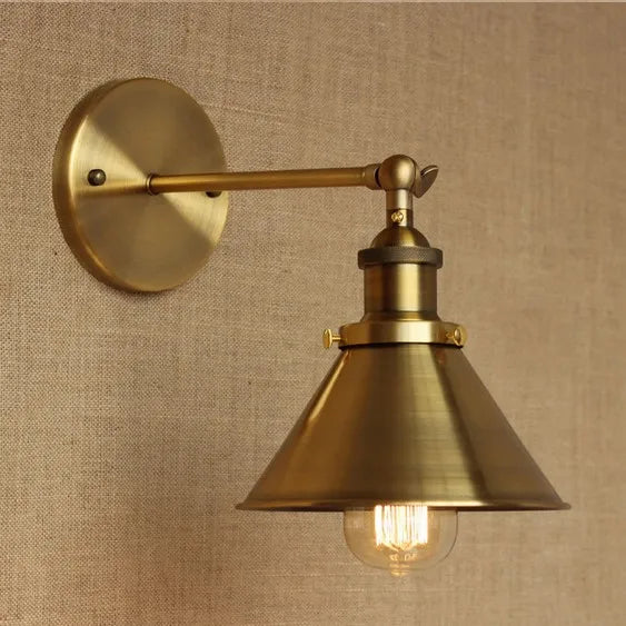 Aplique de Pared Vintage de Hierro Forjado y Latón - Lámpara de Estilo Industrial para Cafés y Salones