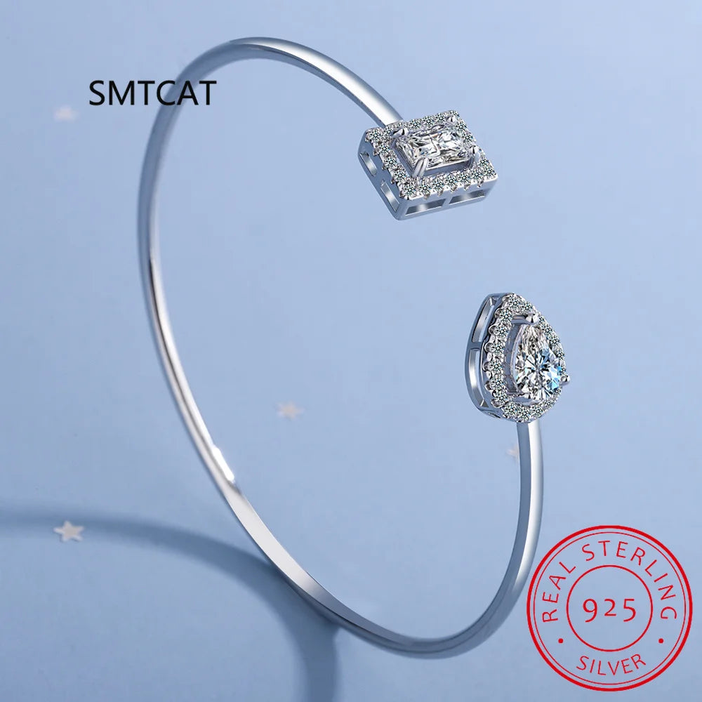 Brazalete de Gota de Agua de Diamante de Moissanita de Corte Radiante en Plata de Ley 925 para Mujer