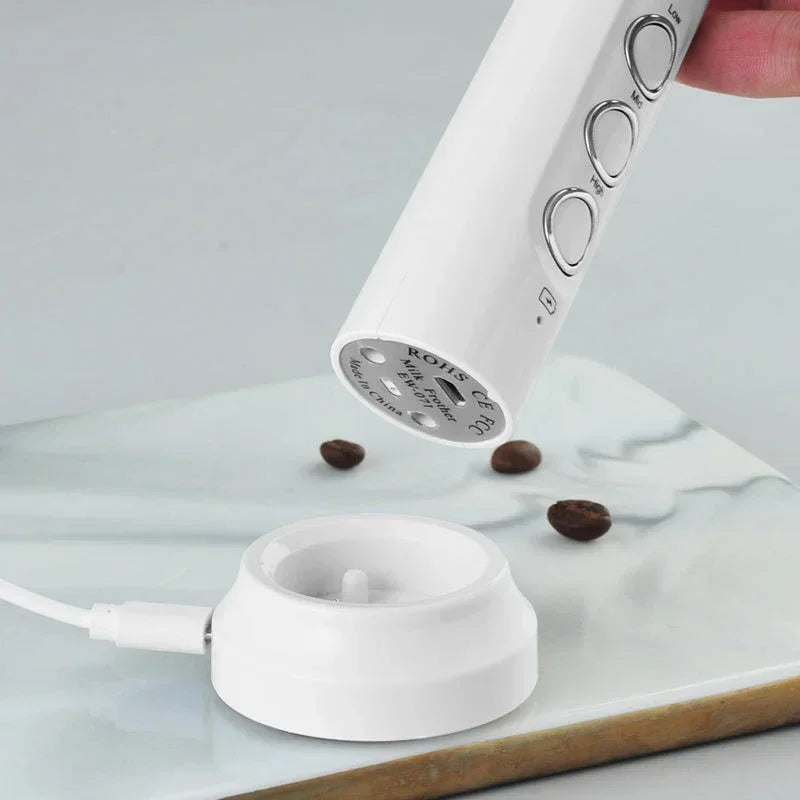 Espumador de Leche Eléctrico USB Recargable Inalámbrico - Batidor de Mano con 3 Velocidades para Latte, Cappuccino y Chocolate Caliente