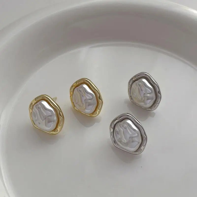 Pendientes Minimalistas de Perlas Irregulares