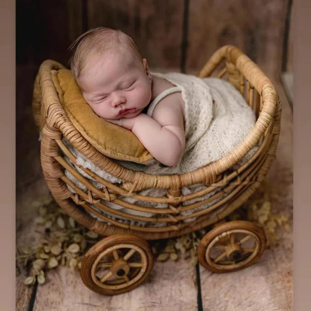 Cesta de Ratán para Bebé | Carrito Original para Fotografía de Recién Nacidos | Utilería para Sesiones Fotográficas