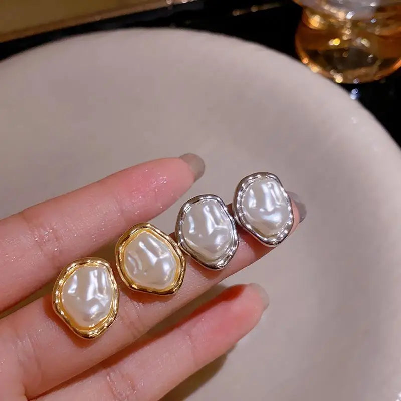 Pendientes Minimalistas de Perlas Irregulares