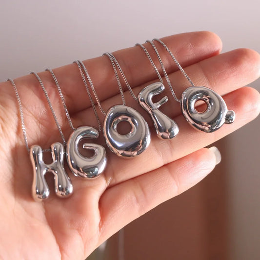 Collar Colgante Creativo de Letras de Globo A-Z para Mujeres - Joyas de Inicales Chunky Platedo en Plata, Regalo de Cumpleaños