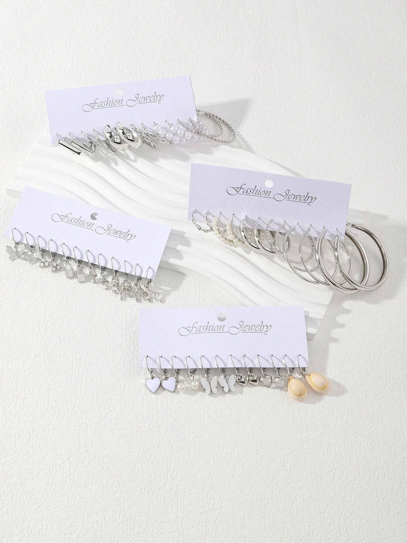 Conjunto de Pendientes Irregulares con Perlas Artificiales