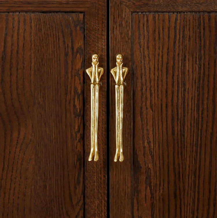 Manija de Latón Nórdica para Puerta de Armario - Perillas de Cajón de Cobre Humanoide de Lujo, Diseño Creativo y Moderno
