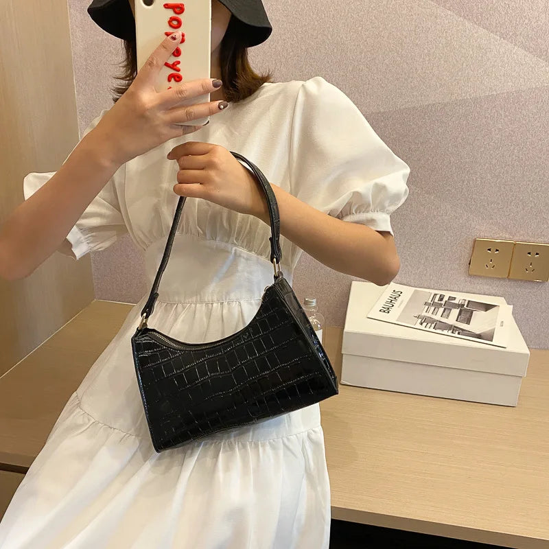 Bolso de Compras Retro y Casual para Mujer – Tote de Cuero PU con Cadena Elegante