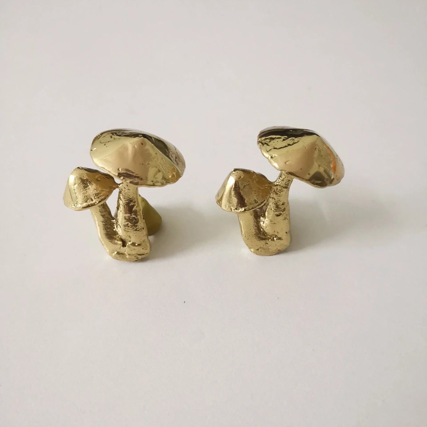 Manija de Latón Macizo para Muebles, Pomo Dorado de Seta para Cajones y Armarios de Cocina, 44x35x32mm