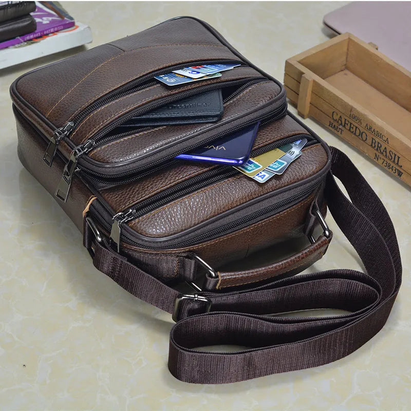 Bolso Bandolera para Hombre de Cuero Genuino – Elegante Mensajero de Marca de Lujo, Ideal para Tablets y Uso Diario