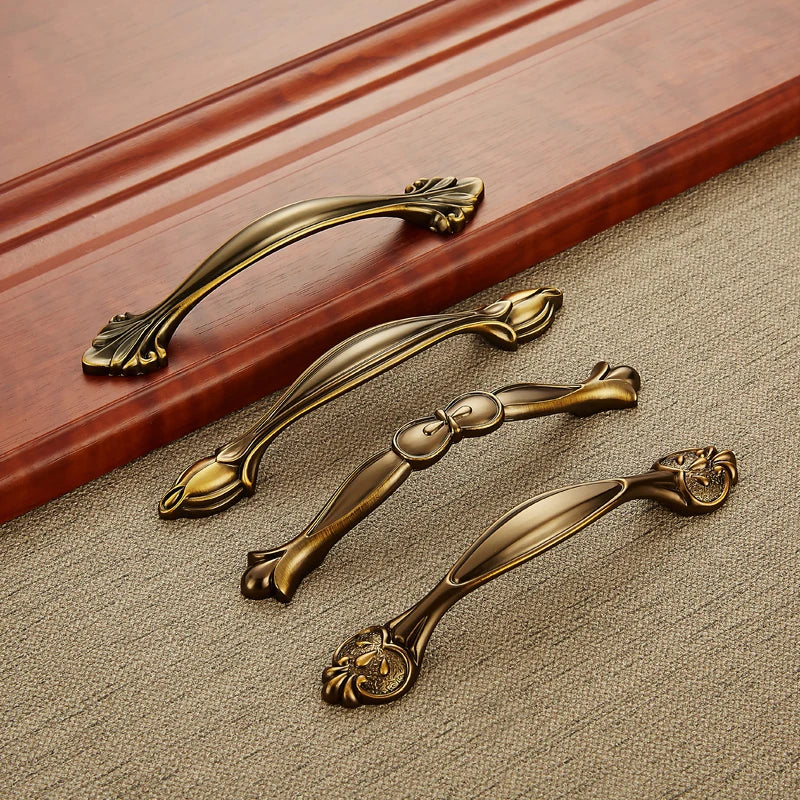 Manijas de Puerta de Armario de Cocina AOBT - Tiradores de Cajón de Diseño Elegante en Color Amarillo Antiguo