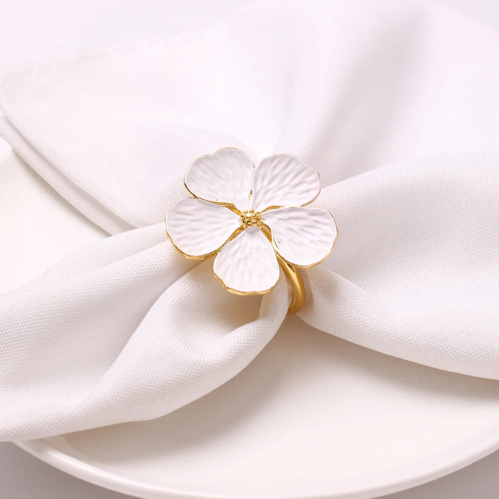 Anillo de Servilleta Floreciente - Soporte de Servilletas de Flor de Ciruelo, Hebilla Decorativa para Hotel y Fiesta, Set de 4 Piezas