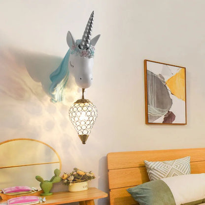 Lámpara de Pared Nórdica con Diseño de Unicornio en Cristal - Iluminación LED para Dormitorio Infantil, Mesita de Noche y Decoración de Hogar