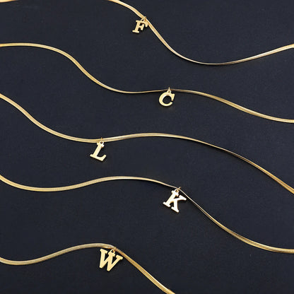 Collar con colgante de acero inoxidable chapado en oro del alfabeto de A-Z para mujer, cadena de serpiente con letra inicial, collares de clavícula, joyería para el cuello