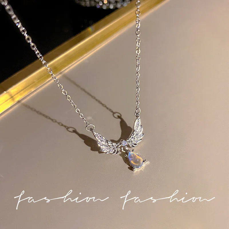 Collar de Pendant de Cristal Y2K con Lazo y Alas de Ángel - Joyería Aesthetic para Mujeres, Cadena Clavicular Trendy