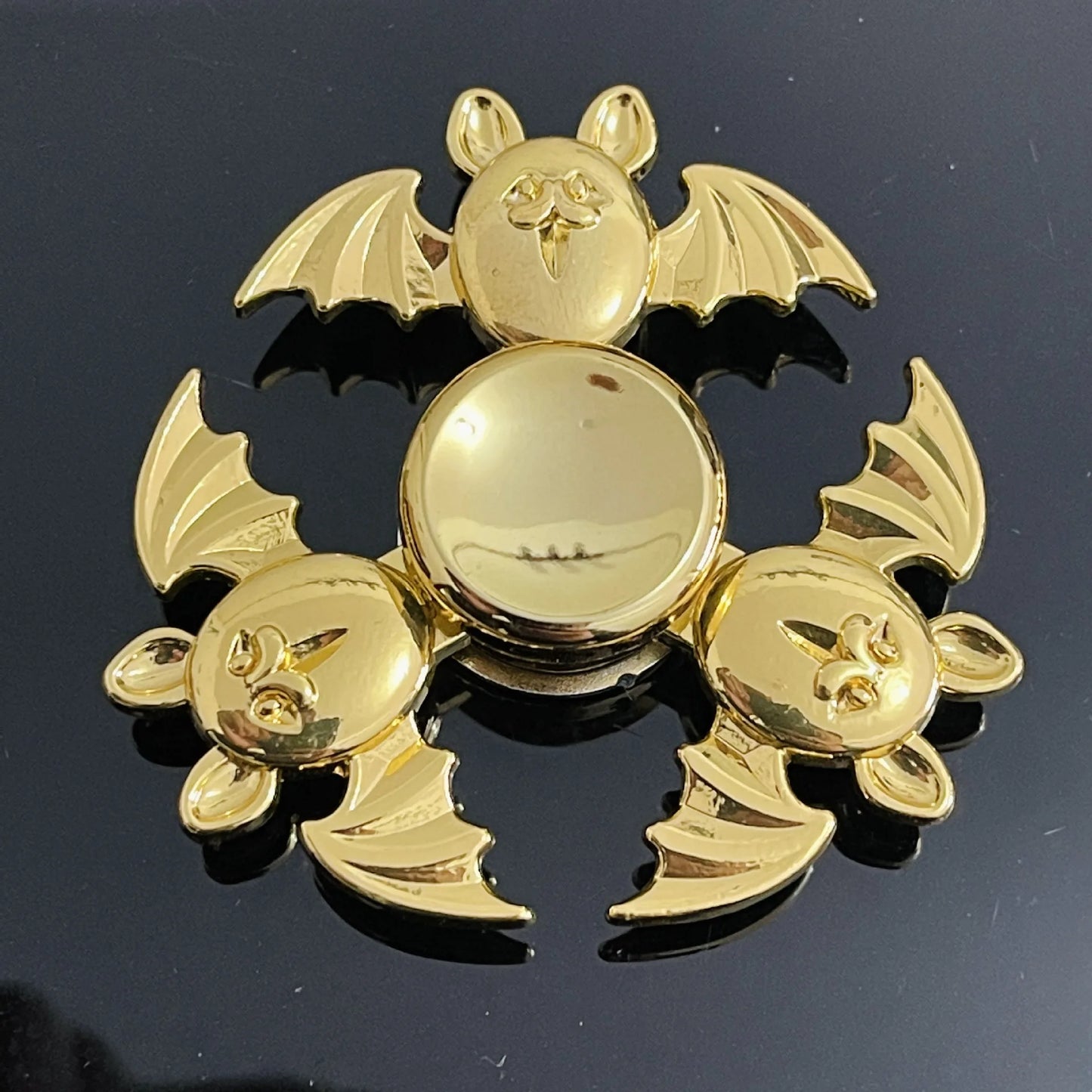 Spinner de Dedo Fresco de Metal para Niños y Adultos - Juguete de Descompresión para Aliviar el Estrés en Color Latón Antiguo