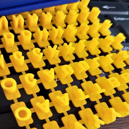 Molde de Repostería 3D para Alfabeto y Números, Cortador de Galletas y Fondant, Sello de Relieve para Tartas, Molde DIY Amarillo