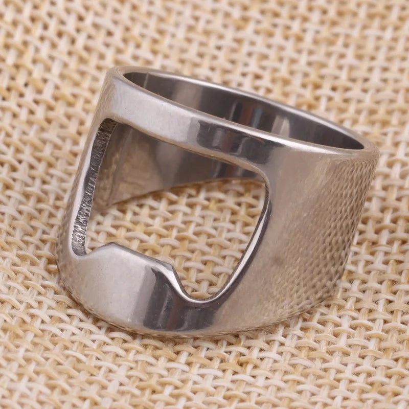 Anillo Abrebotellas Creativo con Sacacorchos de Acero Inoxidable - Anillo para Abrir Botellas de Cerveza y Latas, Accesorios Geniales para Bar y Cocina, Regalos Únicos