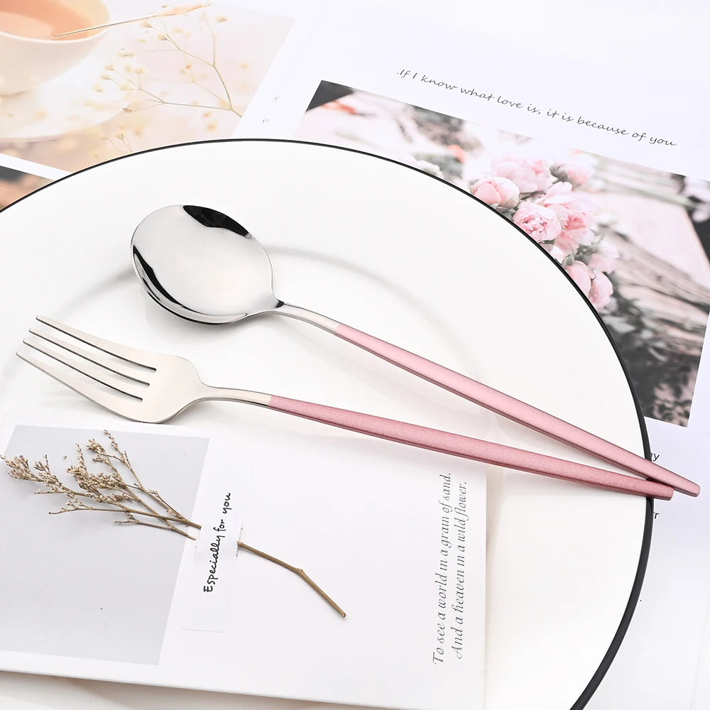 Set de Cubiertos Drmfiy Rosa y Plateado de Acero Inoxidable | Cuchillo, Tenedor, Cuchara y Cucharita | Cubertería de Alta Calidad para Cocina y Viajes