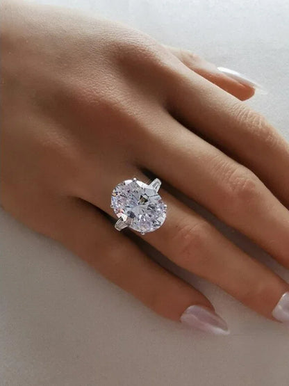 Anillo Ovalado de Diamantes de Laboratorio en Plata de Ley 925 - Joyería de Lujo para Compromiso y Boda