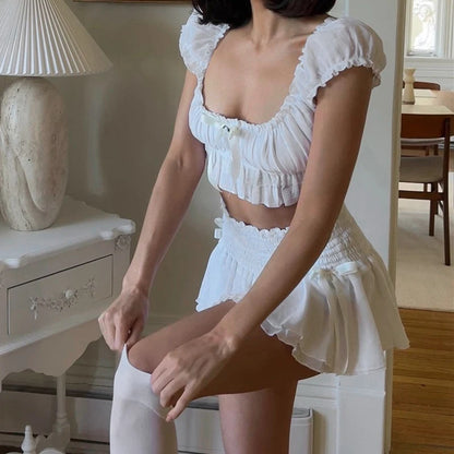 Conjunto de Dos Piezas Y2K con Moño y Volantes para Mujer - Top con Mangas Abullonadas y Falda, Estilo Coquette de Verano