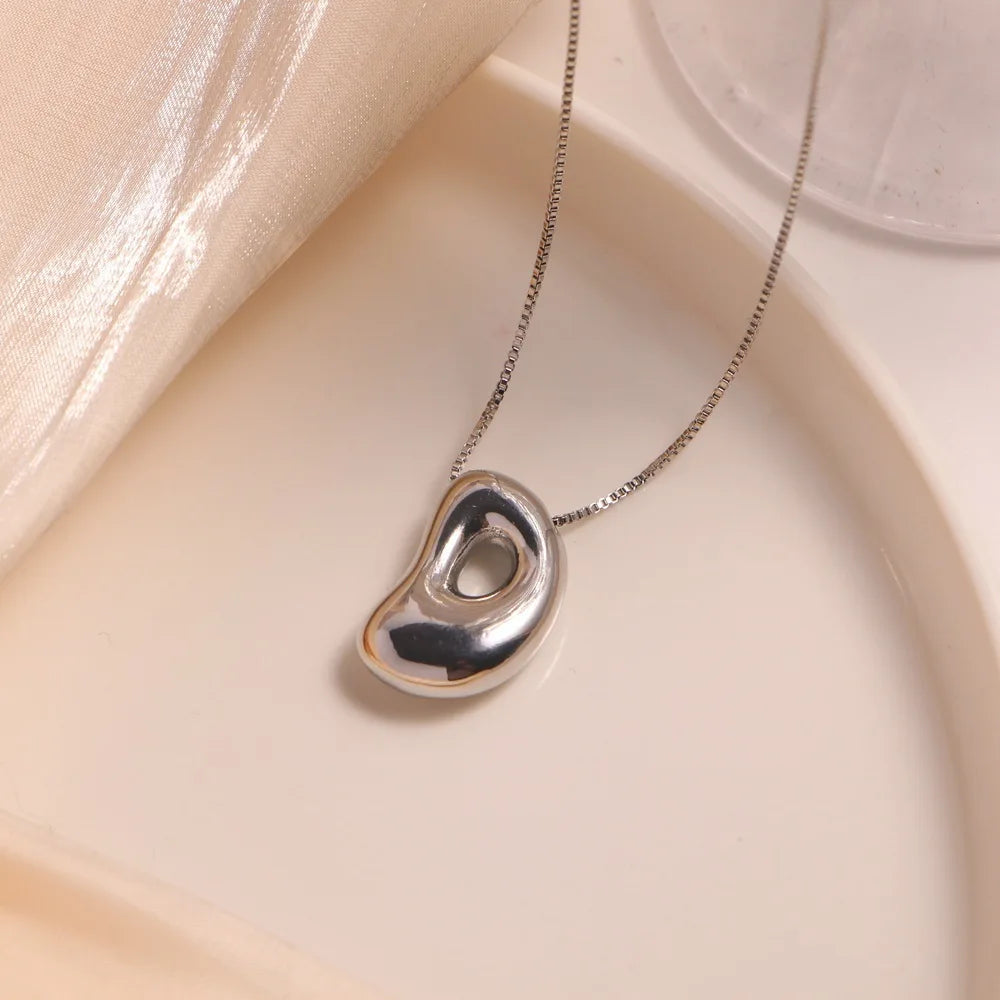 Collar Colgante Creativo de Letras de Globo A-Z para Mujeres - Joyas de Inicales Chunky Platedo en Plata, Regalo de Cumpleaños