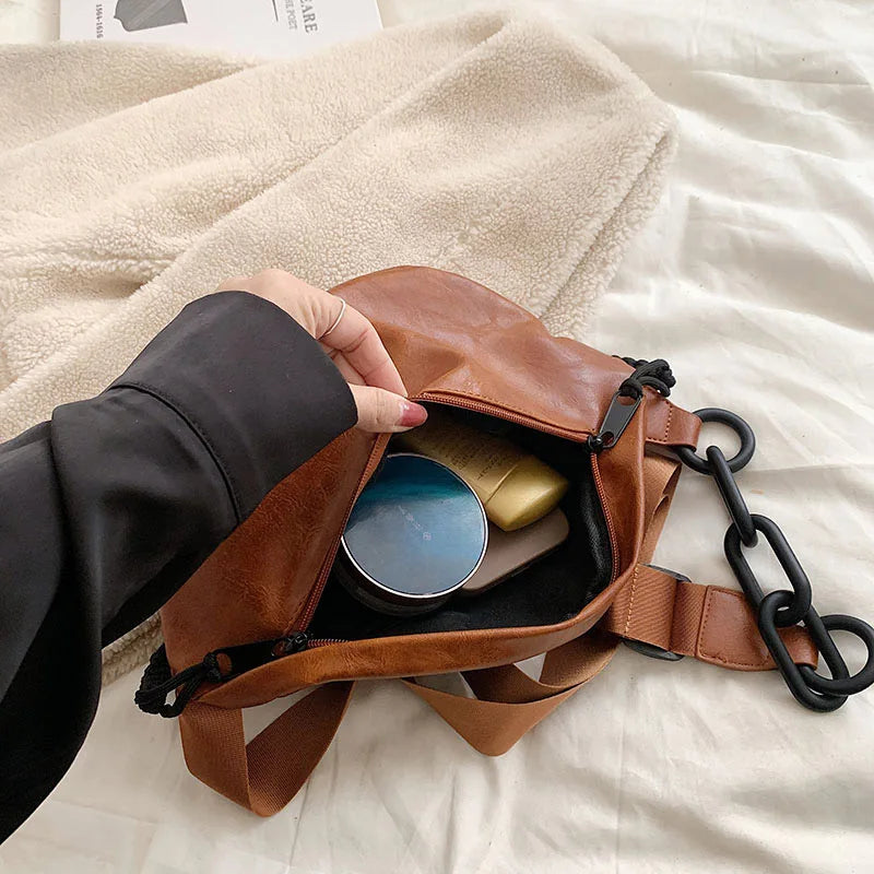 Riñonera de Moda para Mujer – Bolso de Cintura de Cuero, Bandolera o Crossbody de Diseño