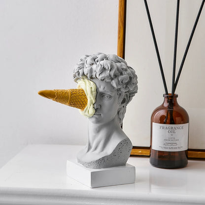 Figura Decorativa Moderna de David - Escultura Nórdica de Helado para Decoración del Hogar y Oficina