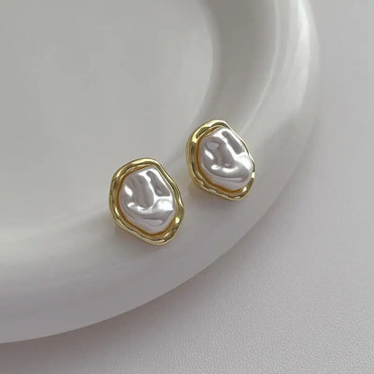 Pendientes Minimalistas de Perlas Irregulares
