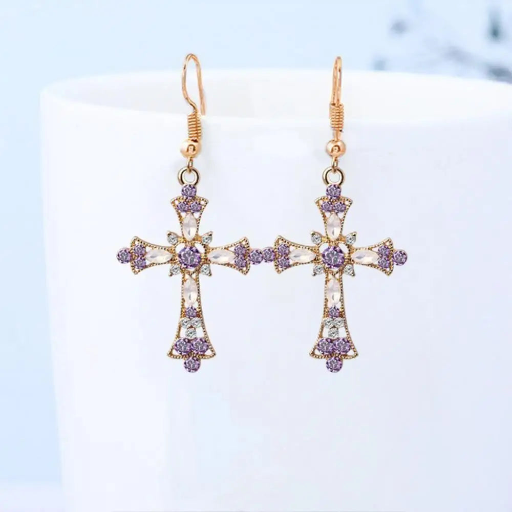 Set de Joyas para Mujer - Collar con Colgante de Cruz Incrustado con Brillantes y Aretes - Elegancia para Fiesta y Boda