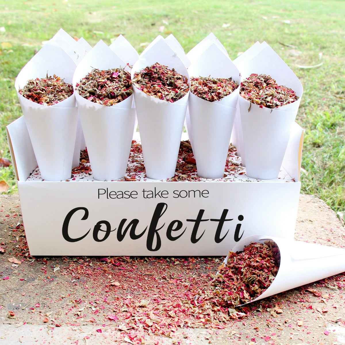 Soporte de Bandeja de Papel Kraft para Conos de Confeti en Bodas - Elegante Soporte para Conos de Papel en Bodas Rústicas y Decoración Floral