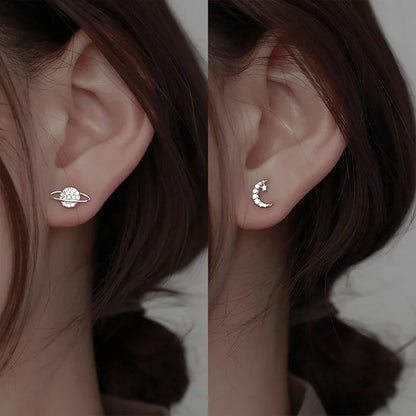 Pendientes Asimétricos de Estrella y Luna con Zirconia - Plata 925 para Piercing Tragus y Cartílago