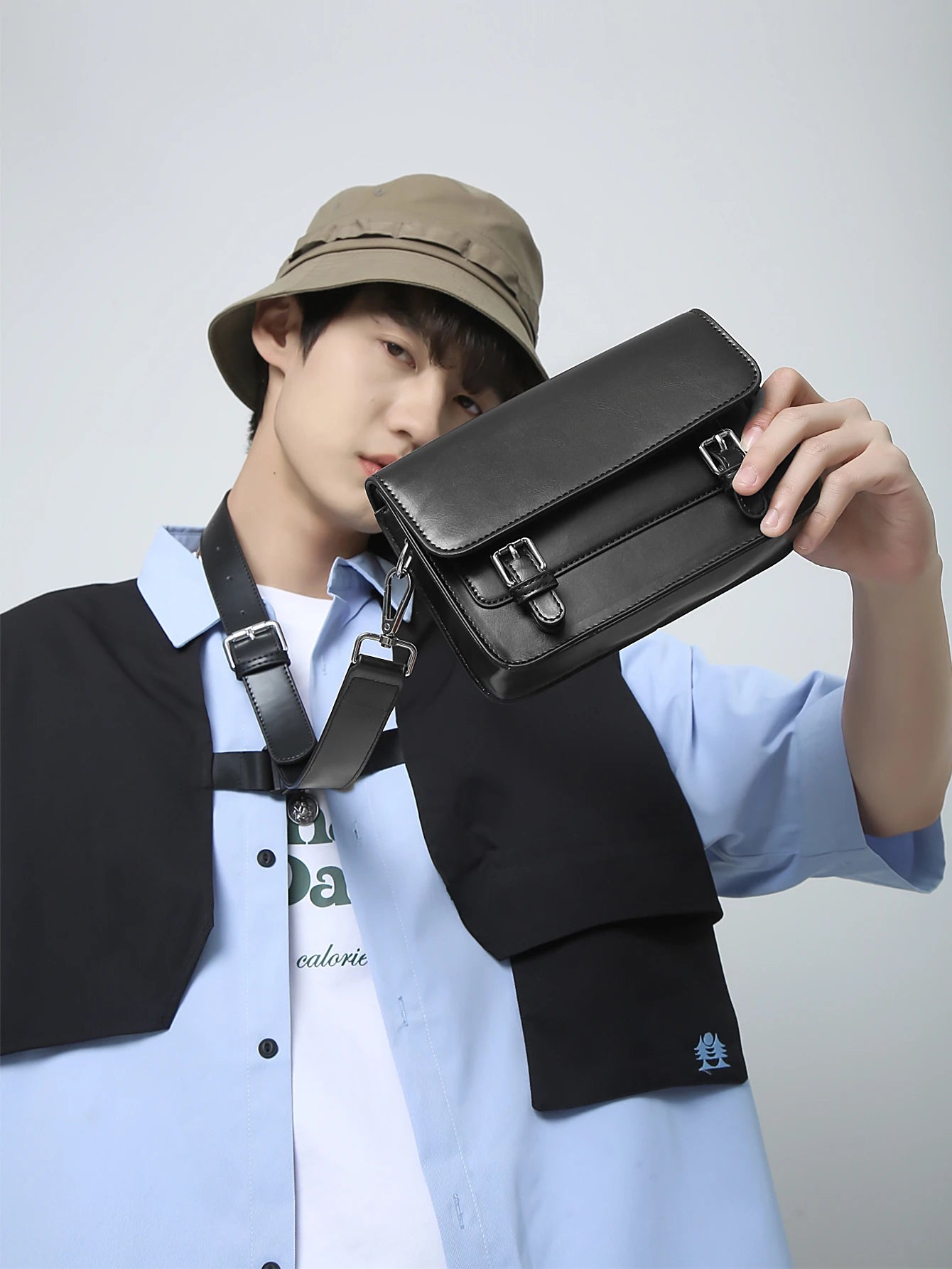 Bolso Bandolera Minimalista para Hombre – Elegancia y Funcionalidad