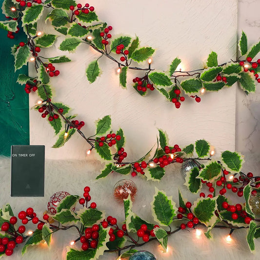 Guirnalda Navideña de Acebo Artificial con Bayas – Decoración de 1.8M para Árboles de Navidad y Hogar