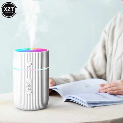 Humidificador de Aire Mini para Auto con Luz Nocturna LED - Difusor de Aceites USB Portátil con 2 Modos