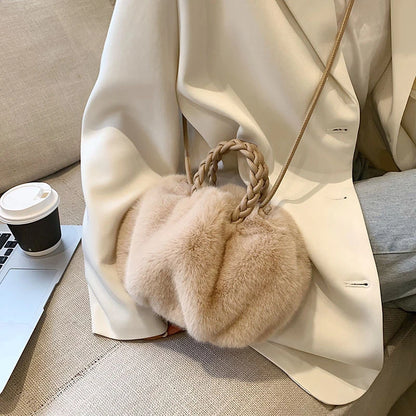 Bolso de hombro de felpa para mujer, bandolera plisada de piel sintética cálida, bolso Hobos, Bolso pequeño dulce, moda de otoño e invierno