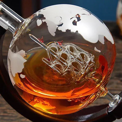Juego de decantador de globo creativo con jarra sin plomo, soporte de madera y 2 vasos de whisky