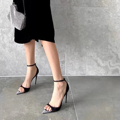 Zapatos Romanos de Verano con Punta y Rhinestones - Tacón Fino y Peep-Toe en Satén Negro