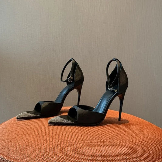 Zapatos Romanos de Verano con Punta y Rhinestones - Tacón Fino y Peep-Toe en Satén Negro