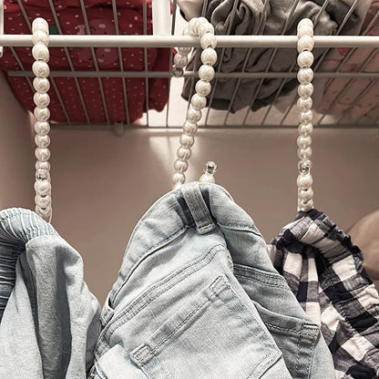Ganchos de Perlas Blancas en Forma de S - Colgadores Antideslizantes para Armarios y Tiendas de Ropa