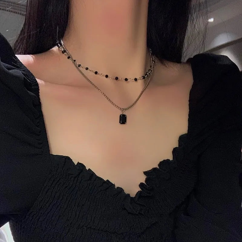 Gargantilla de Doble Capa para Mujer - Collar de Cuentas Geométrico Color Plateado - Regalo Ideal para Amigas - Joyería al por Mayor