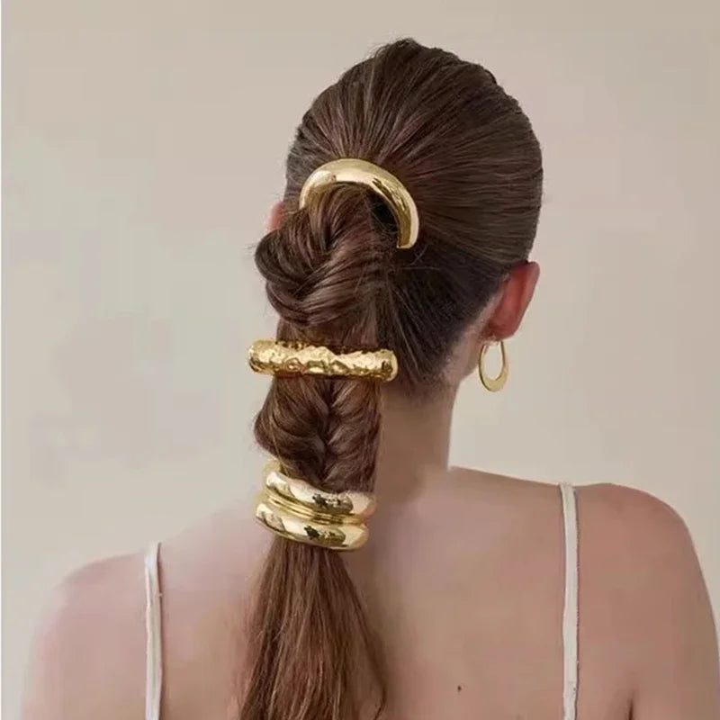 Elástico de Cabello Metálico Liso – Accesorio de Moda para Mujeres y Niñas