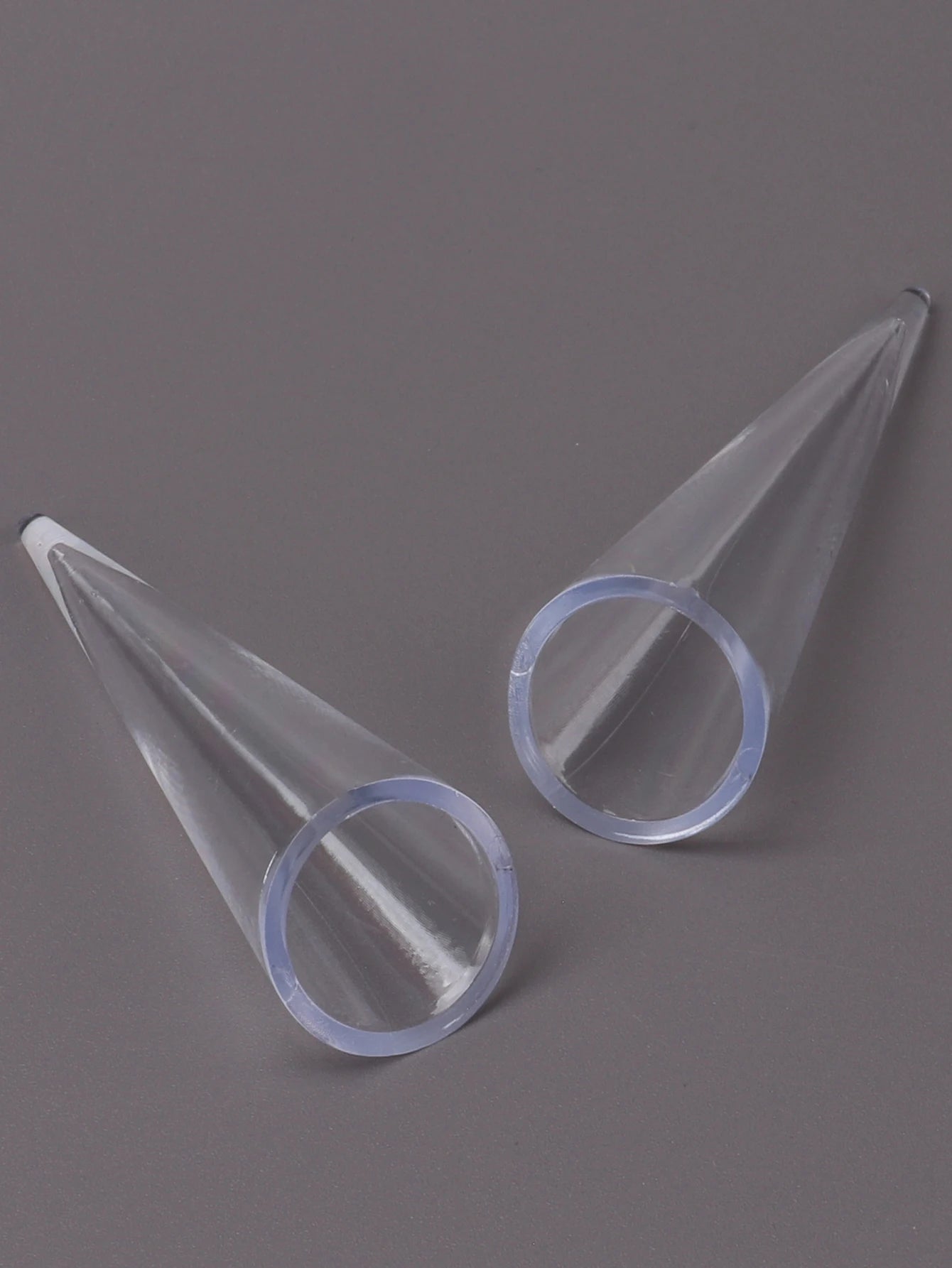 Soporte de Exhibición de Anillo Cónico de Acrílico Transparente - Almacenamiento Elegante para Joyas